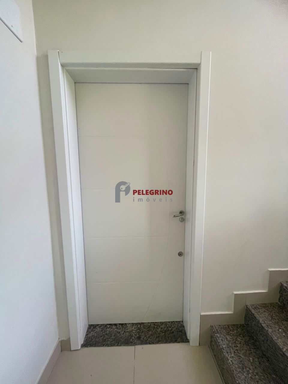 Pelegrino imóveis aluga apartamento no bairro pontal em tape