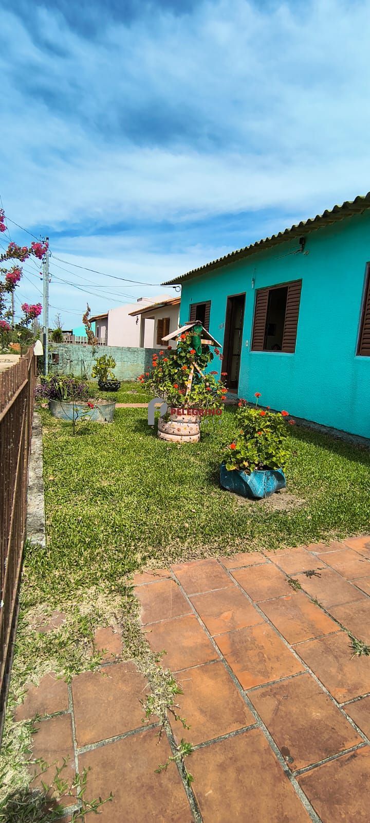Pelegrino imóveis vende casa no centro de tapes