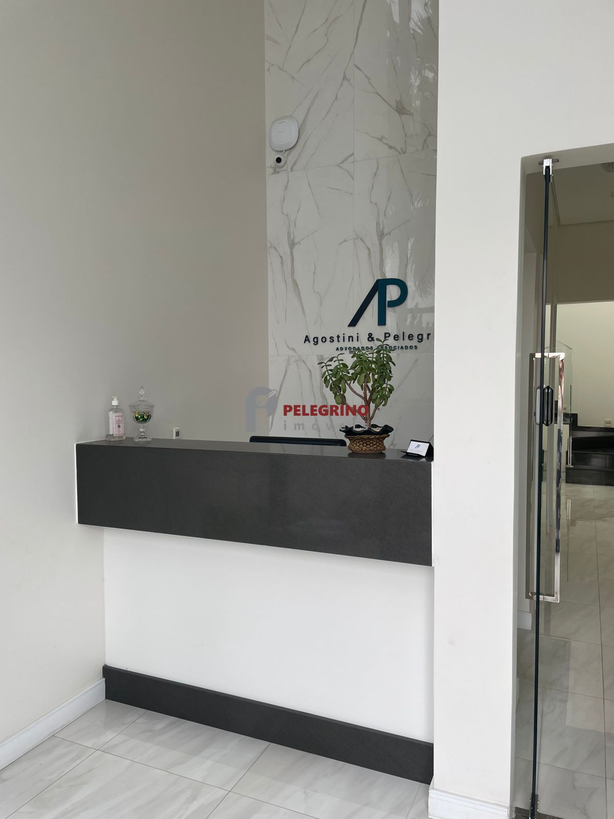 Pelegrino imóveis aluga prédio comercial no centro de tapes - foto 3