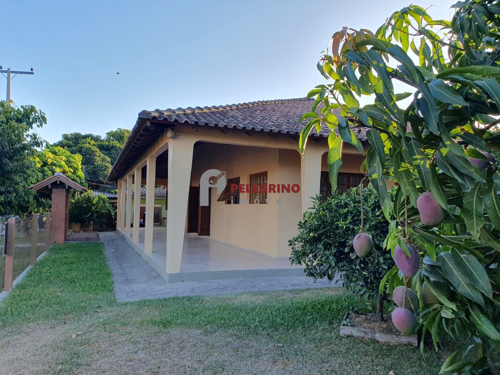 Pelegrino imóveis vende casa na pinvest em tapes