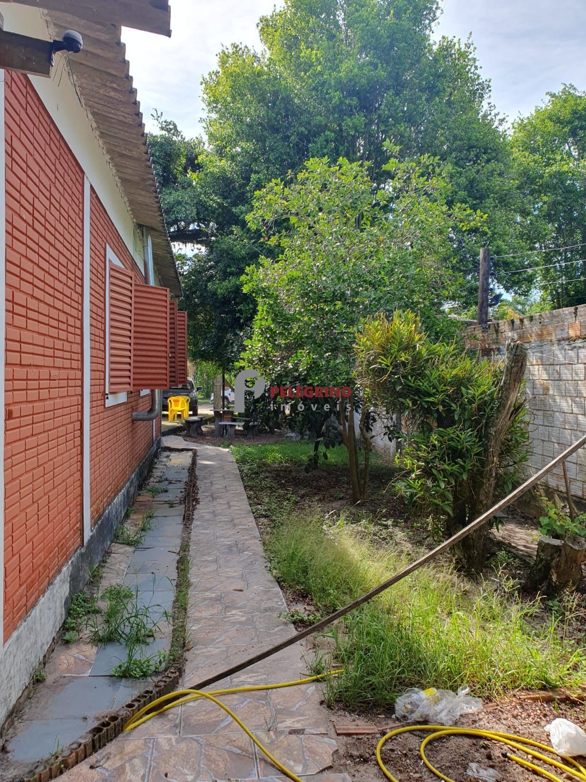 Pelegrino Imóveis vende casa no Bairro Pinvest em Tapes