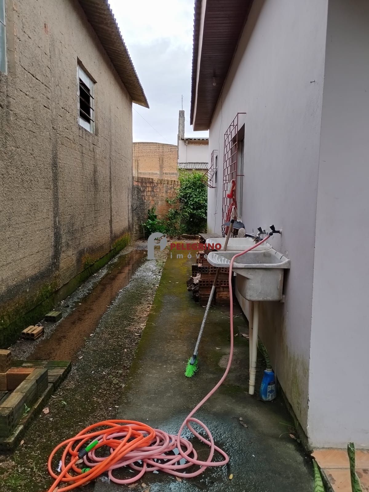 Pelegrino Imóveis vende casa no Balneário Rebello