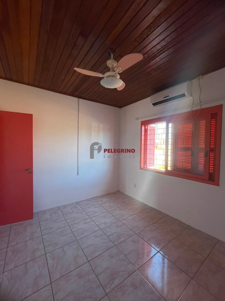 Pelegrino Imóveis vende casa no Balneário Rebello em Tapes