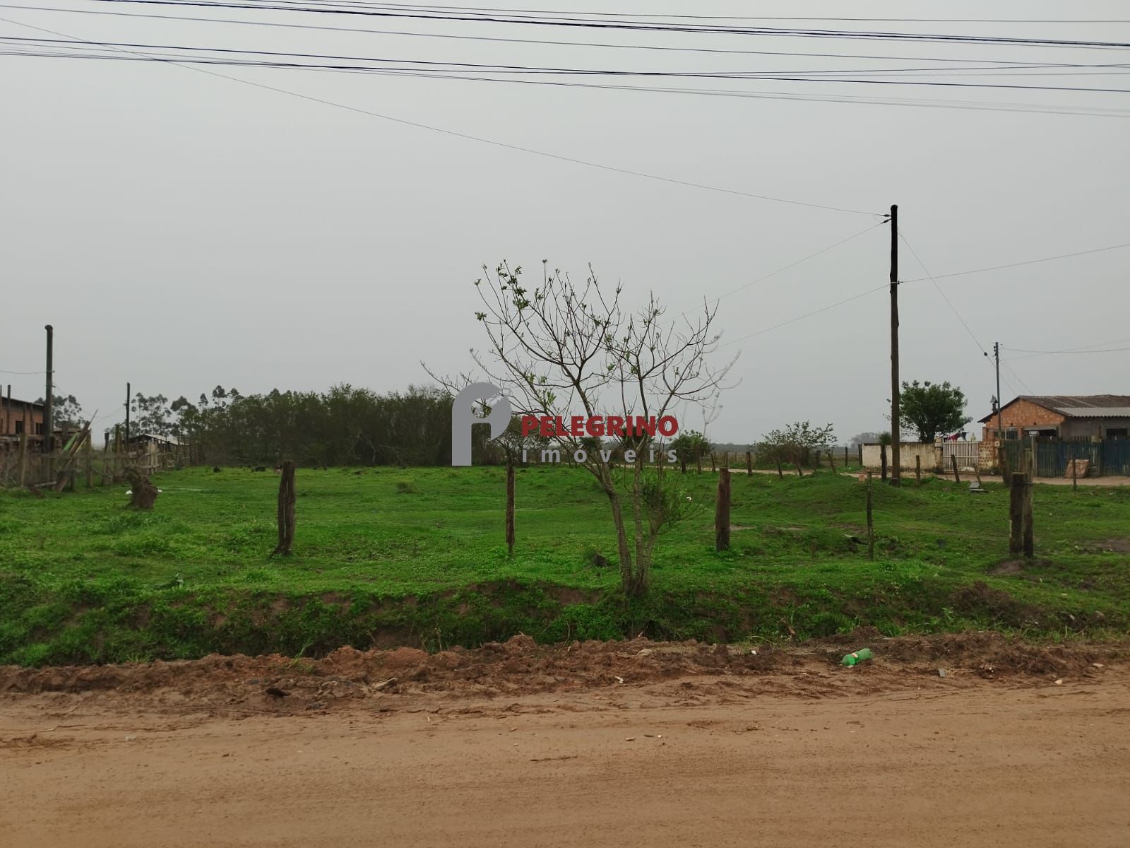 Pelegrino imóveis vende terreno rural em tapes