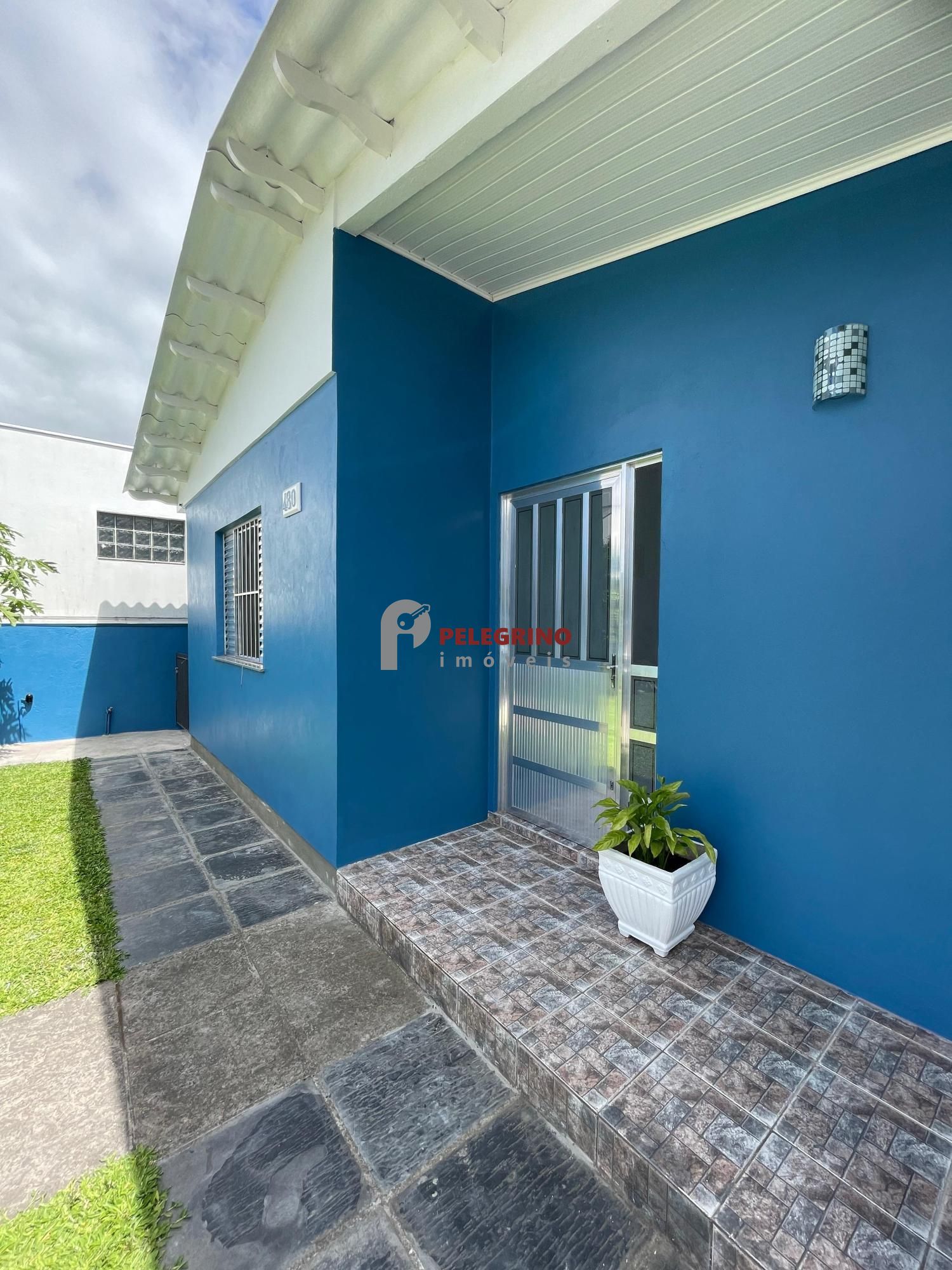 Pelegrino Imoveis vende casa no centro de Tapes