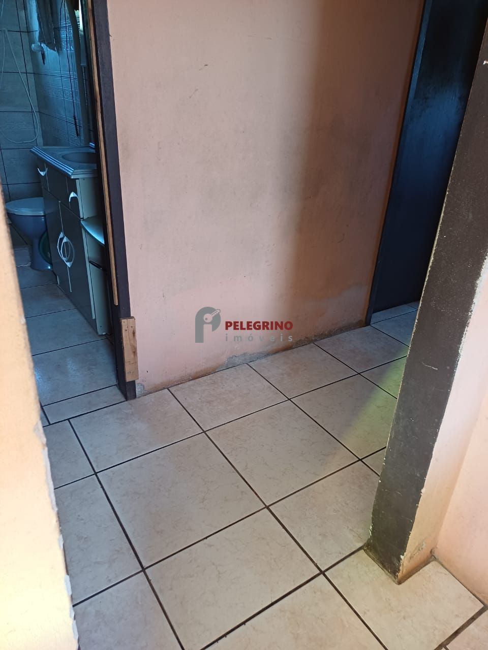 Pelegrino imóveis vende casa na esquina de tapes