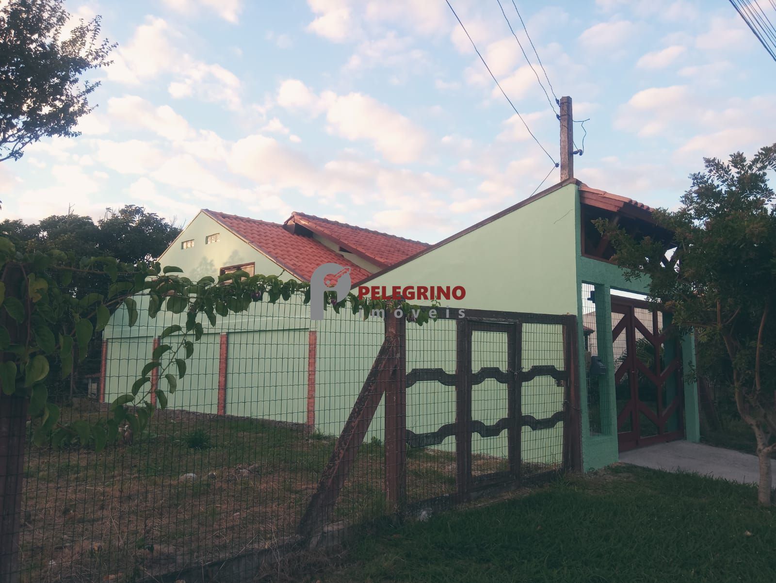 Pelegrino imóveis vende casa em tramandaí