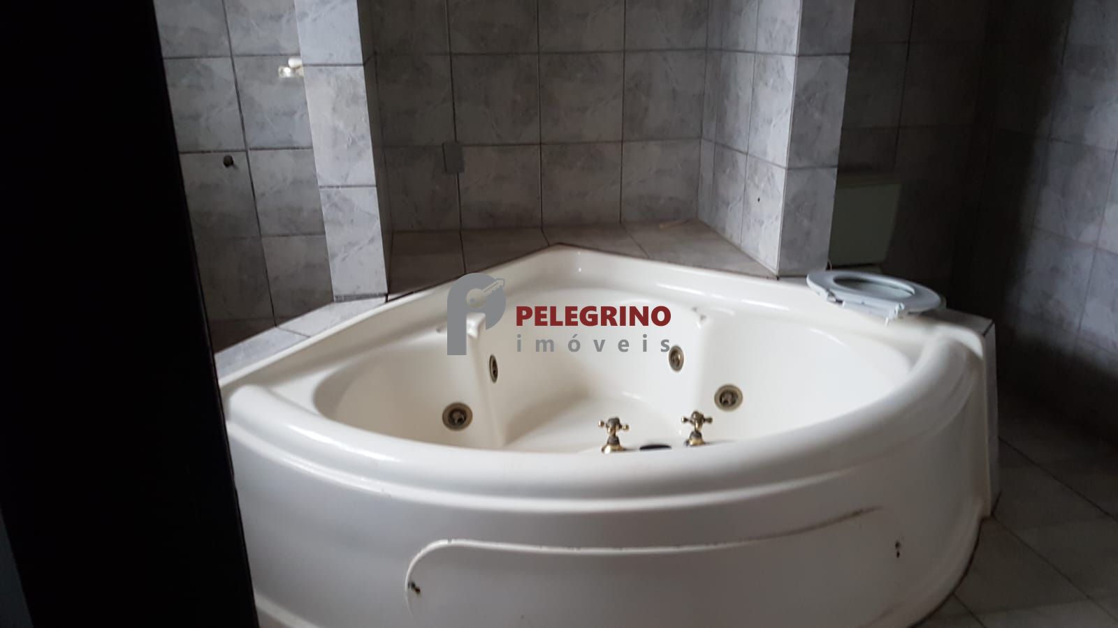 Vende casa em barão do triunfo