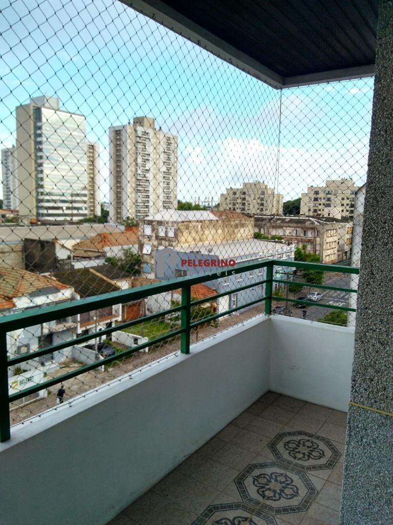 Pelegrino Imóveis vende apartamento no Bairro São Geraldo em Porto Alegre