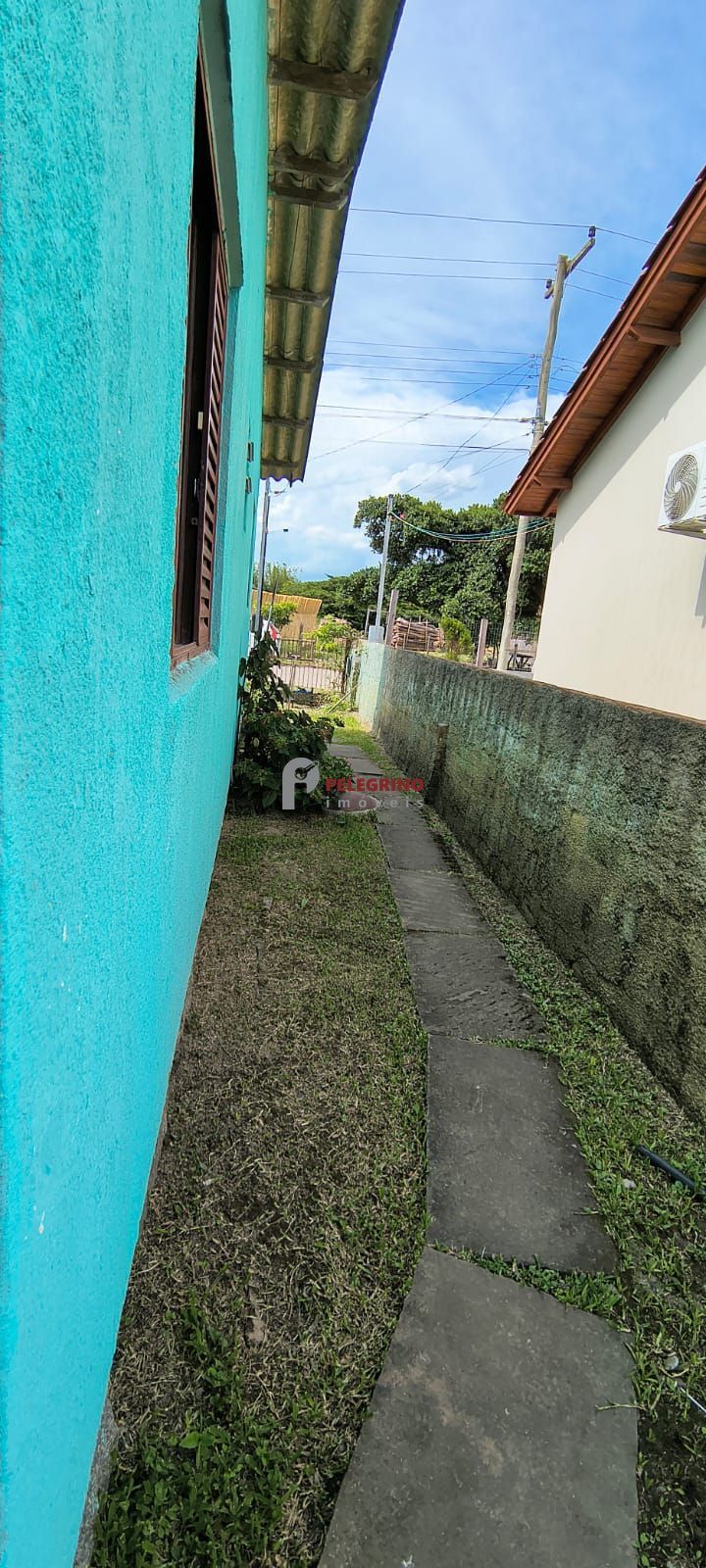 Pelegrino imóveis vende casa no centro de tapes