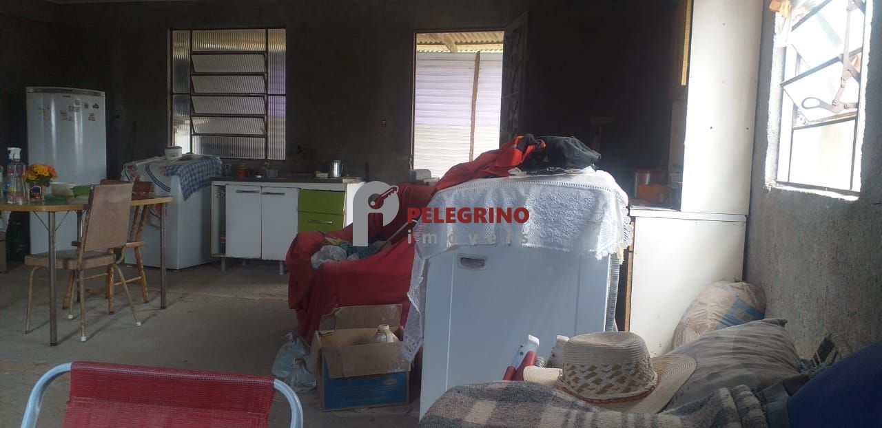 Pelegrino Imóveis vende casa com dois terrenos na General Osório
