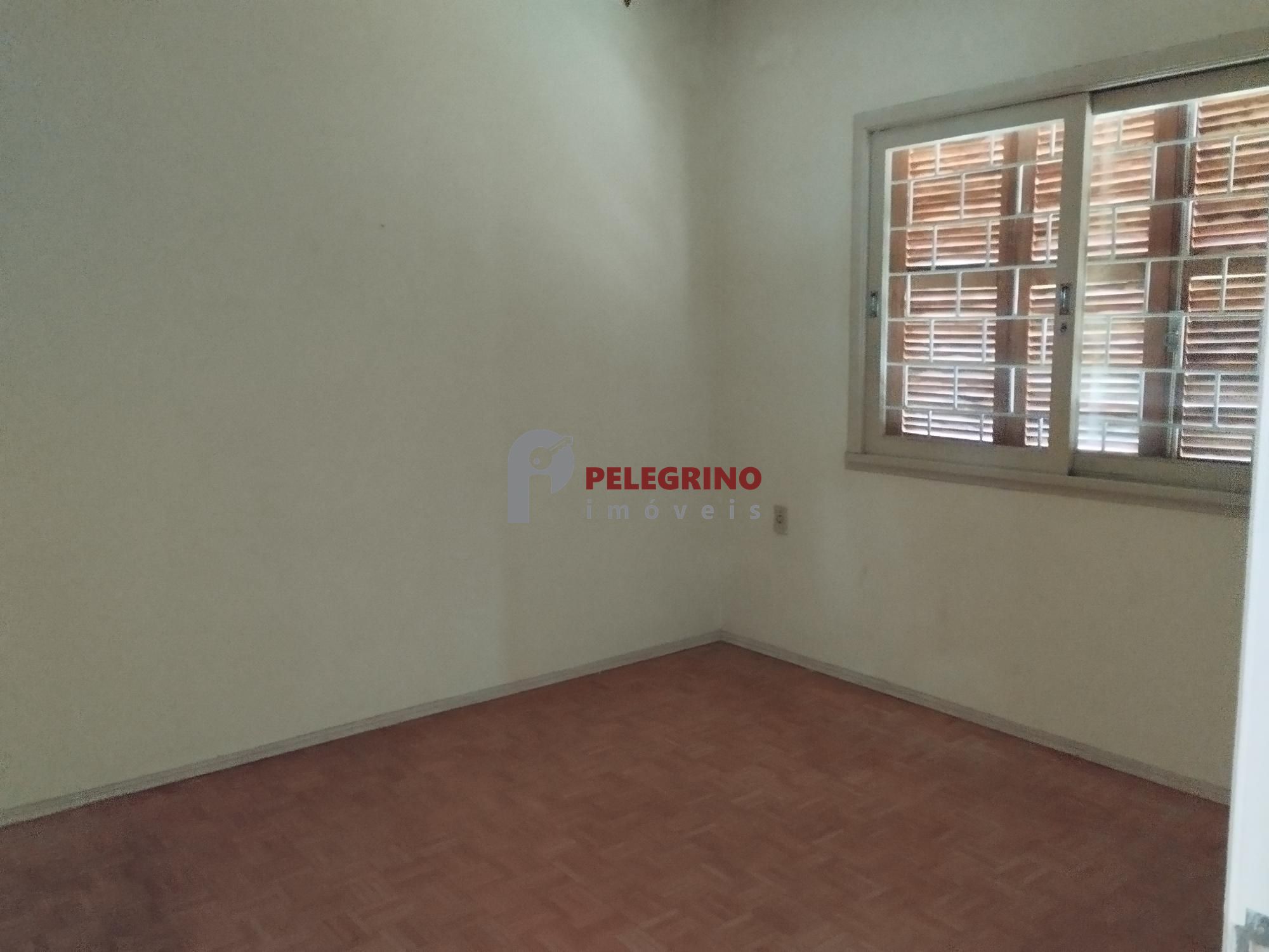 Pelegrino Imóveis vende casa no Centro