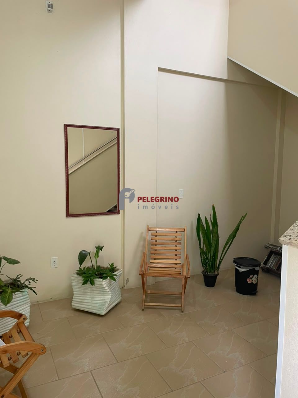 Pelegrino Imóveis aluga apartamento no centro de Tapes