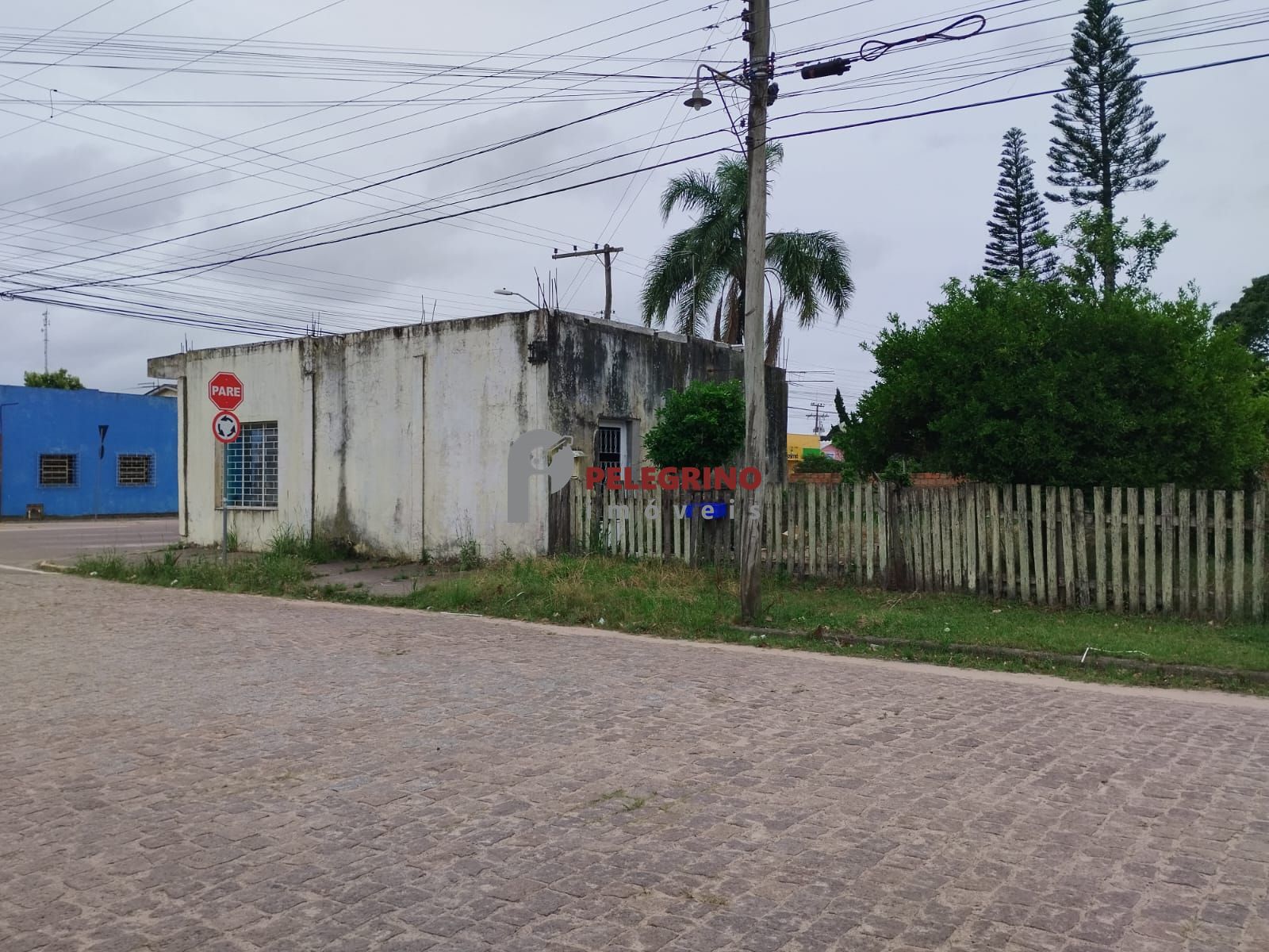 Pelegrino imóveis vende prédio na avenida assis brasil em ta
