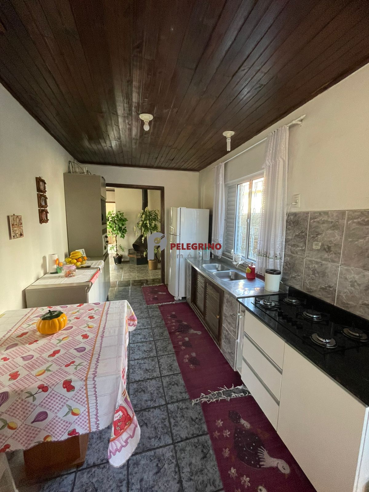 Pelegrino imóveis vende casa no centro de tapes