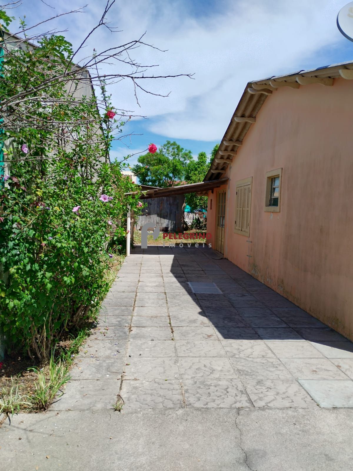 Pelegrino Imóveis vende casa no Balneário