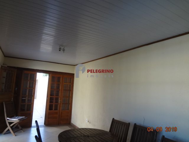 Pelegrino imóveis vende cabana no centro em tapes