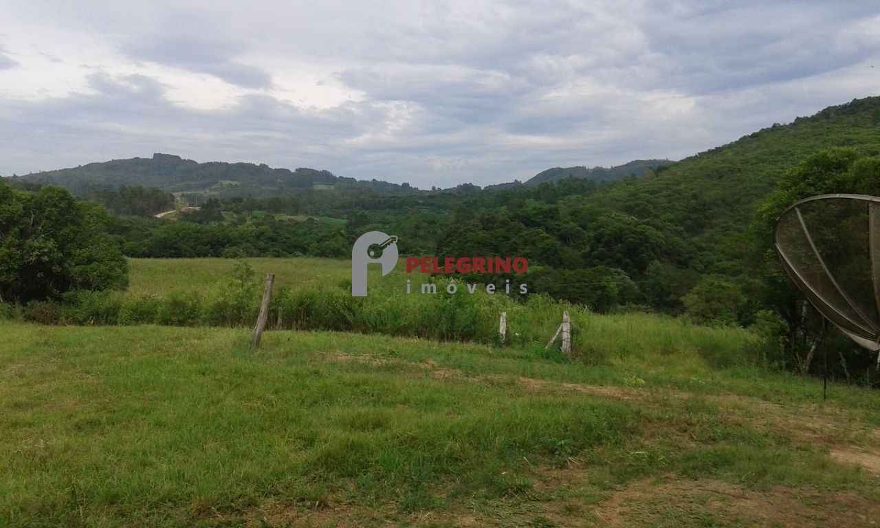 Vende sítio de 90,5948 hectares a 6km do centro de cerro gra