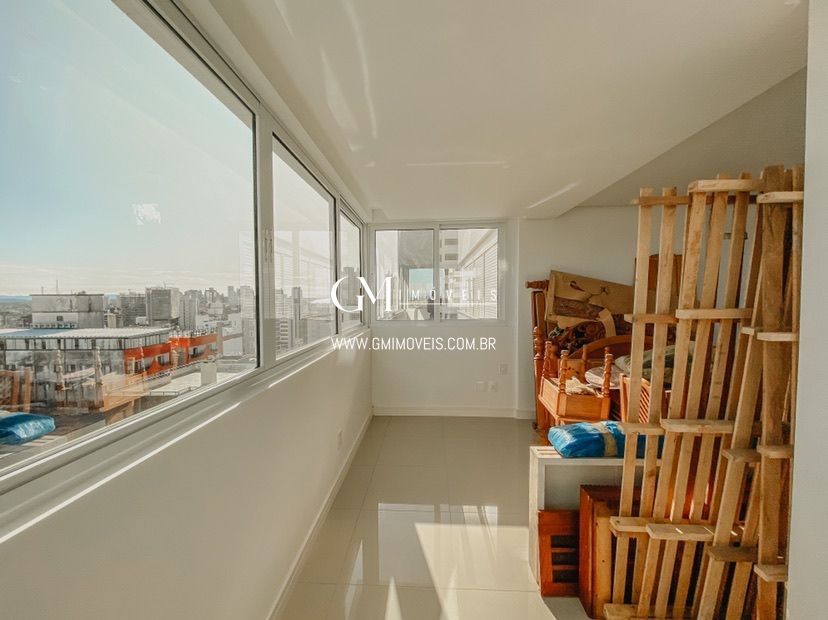 Apartamento à venda com 3 quartos, 202m² - Foto 29