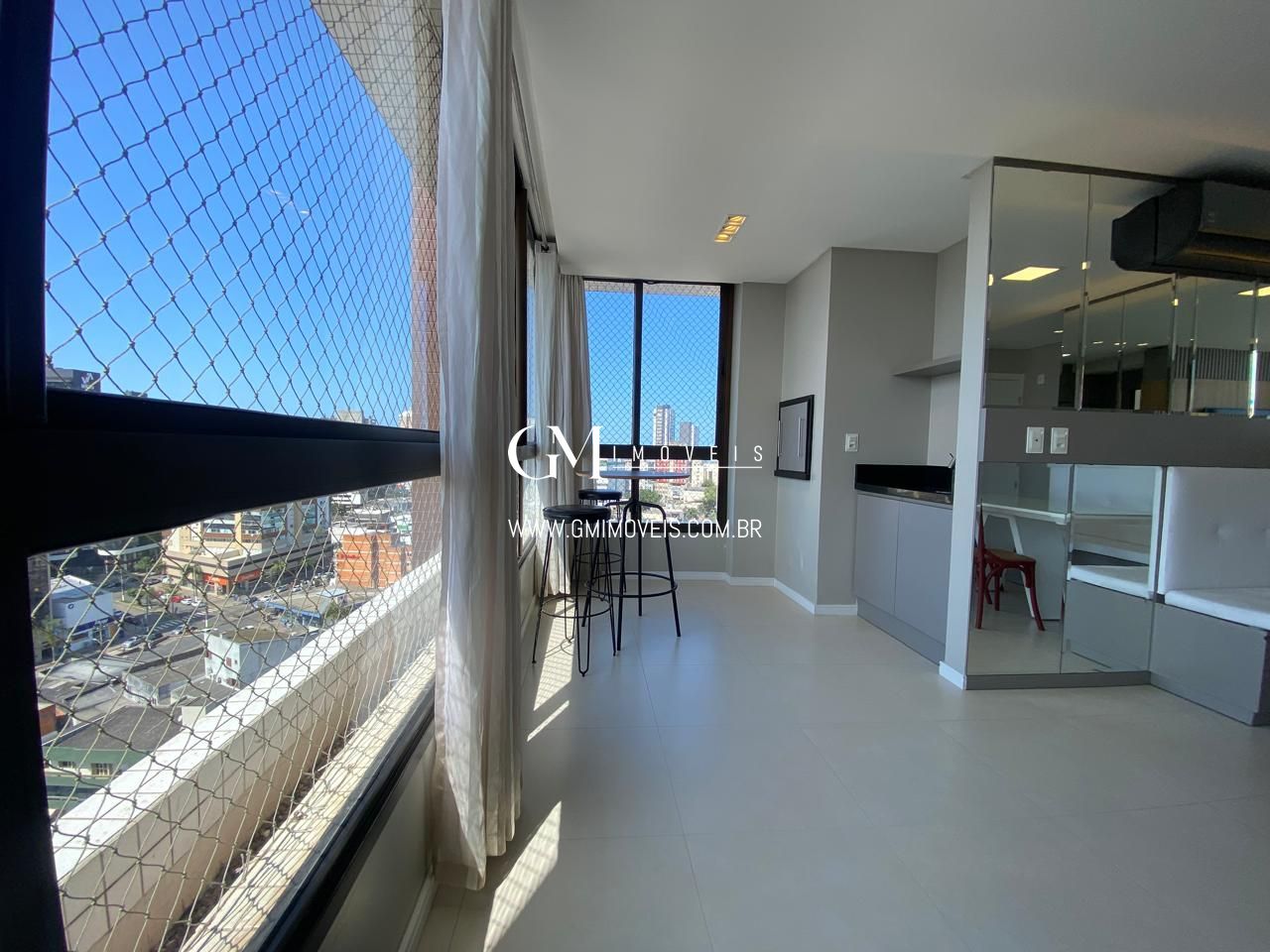 Apartamento à venda com 2 quartos, 64m² - Foto 13