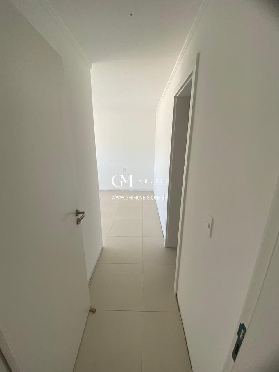 Apartamento à venda com 2 quartos, 75m² - Foto 17