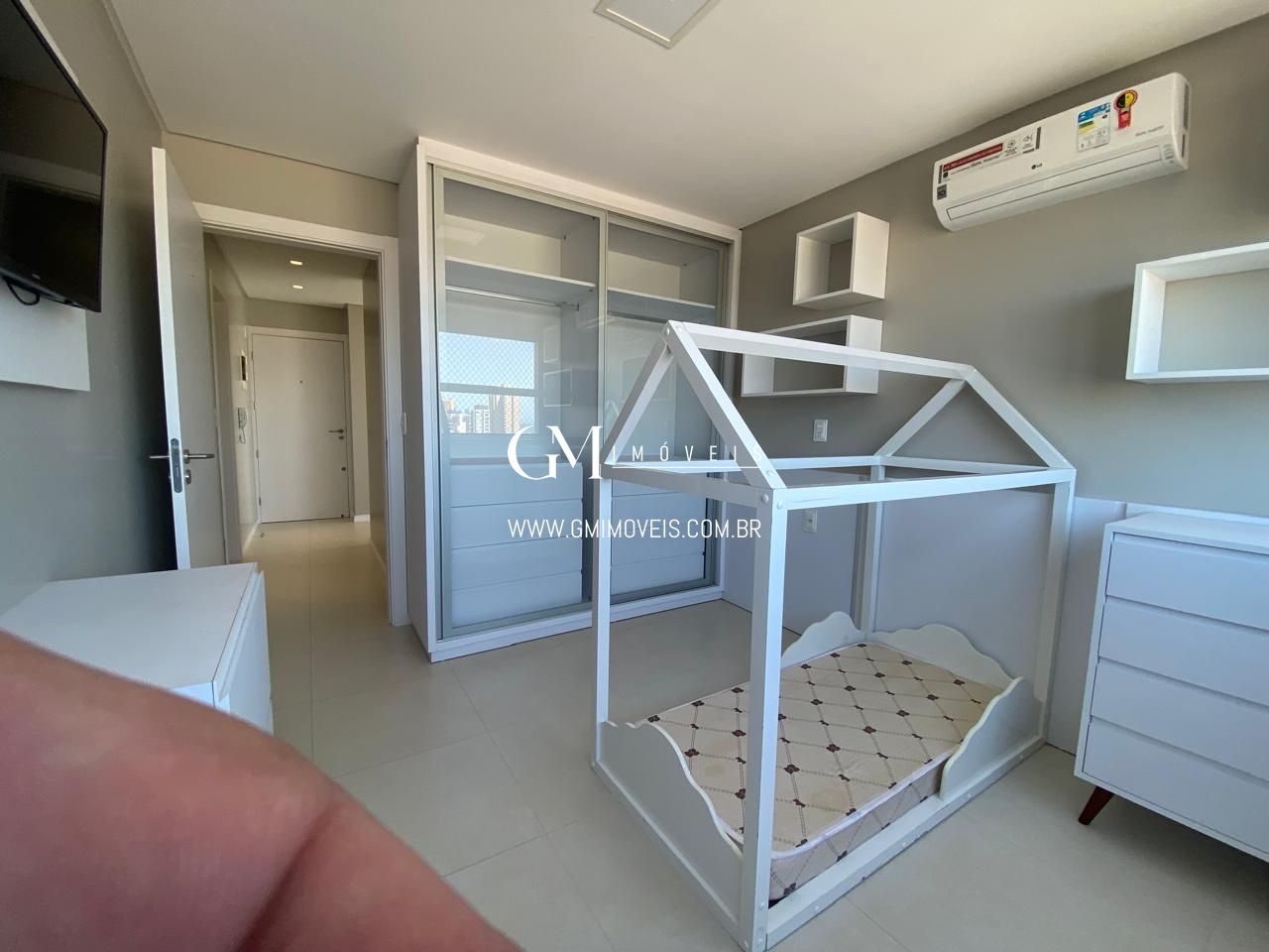 Apartamento à venda com 2 quartos, 64m² - Foto 34