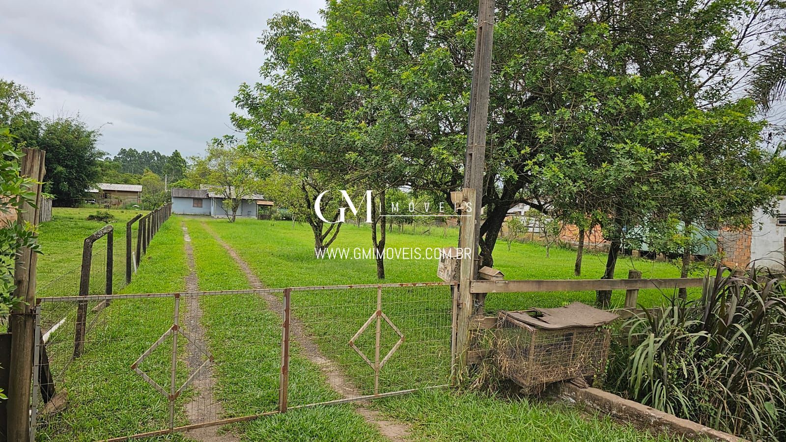 Fazenda à venda com 2 quartos, 90m² - Foto 2