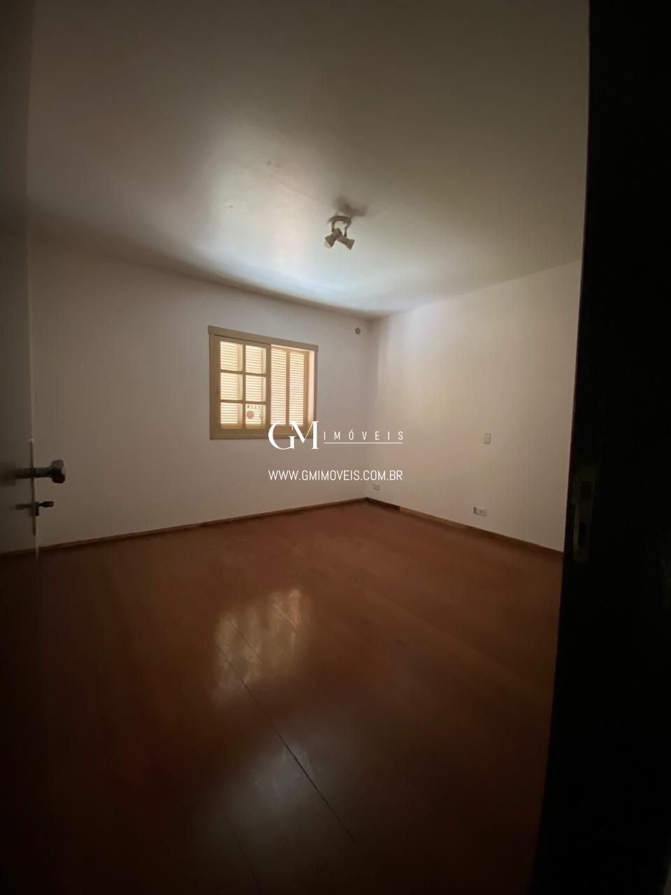 Casa à venda com 4 quartos, 315m² - Foto 8