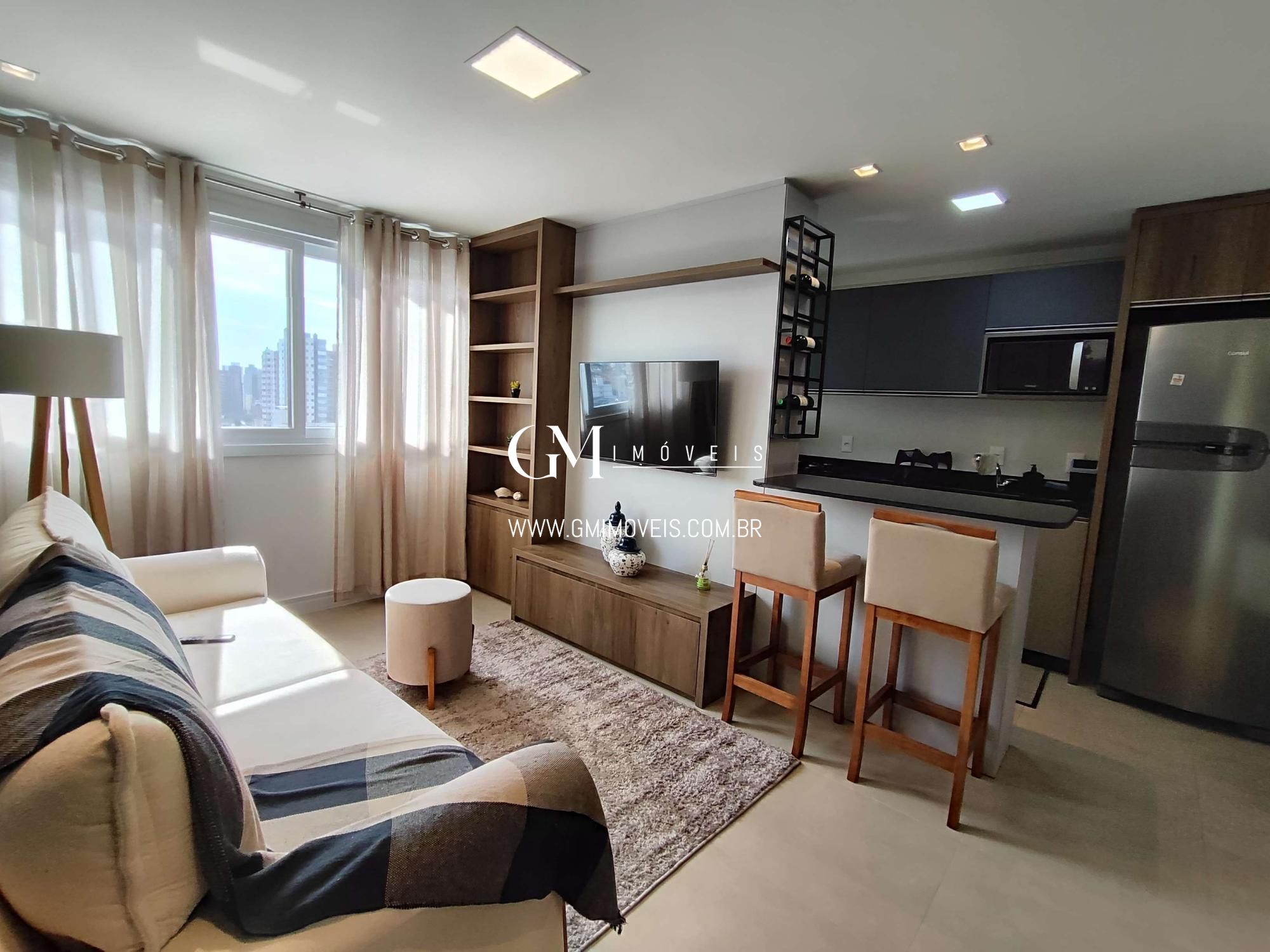 Apartamento à venda com 2 quartos, 71m² - Foto 1