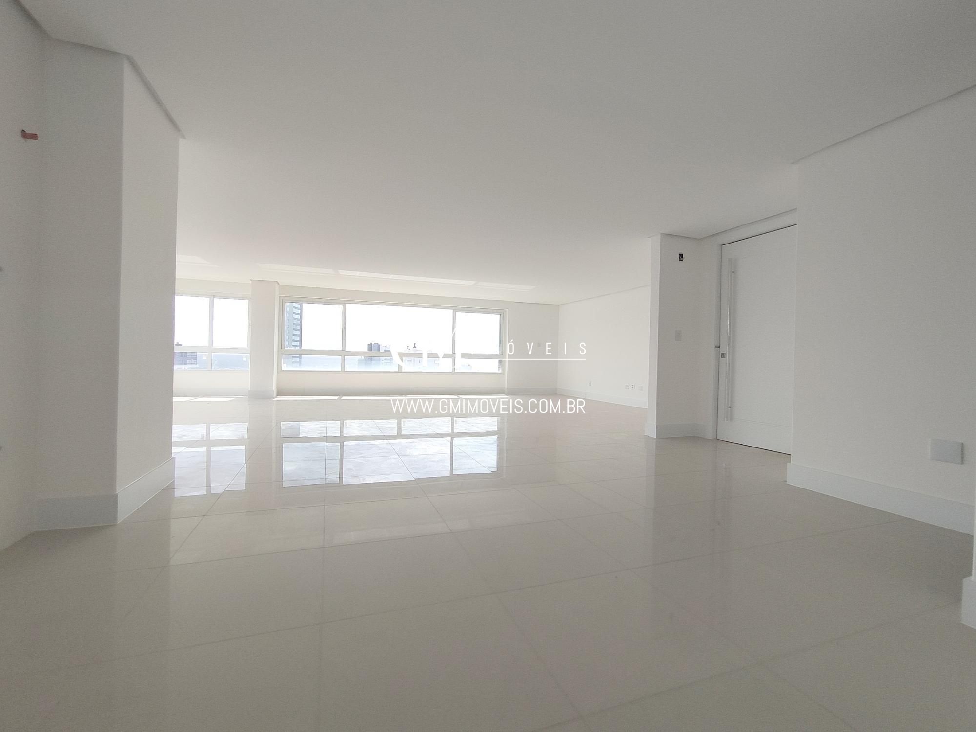 Apartamento à venda com 4 quartos, 216m² - Foto 3