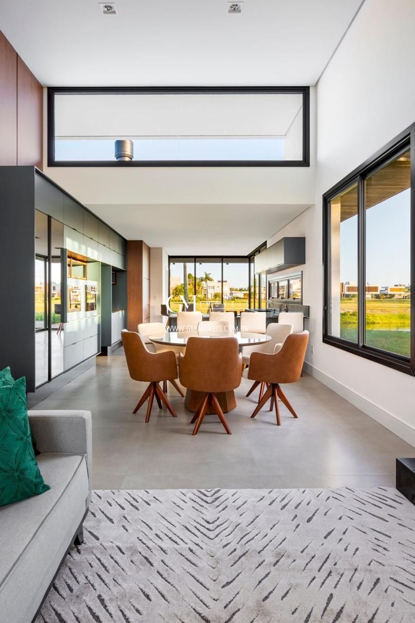 Casa à venda com 3 quartos, 218m² - Foto 13