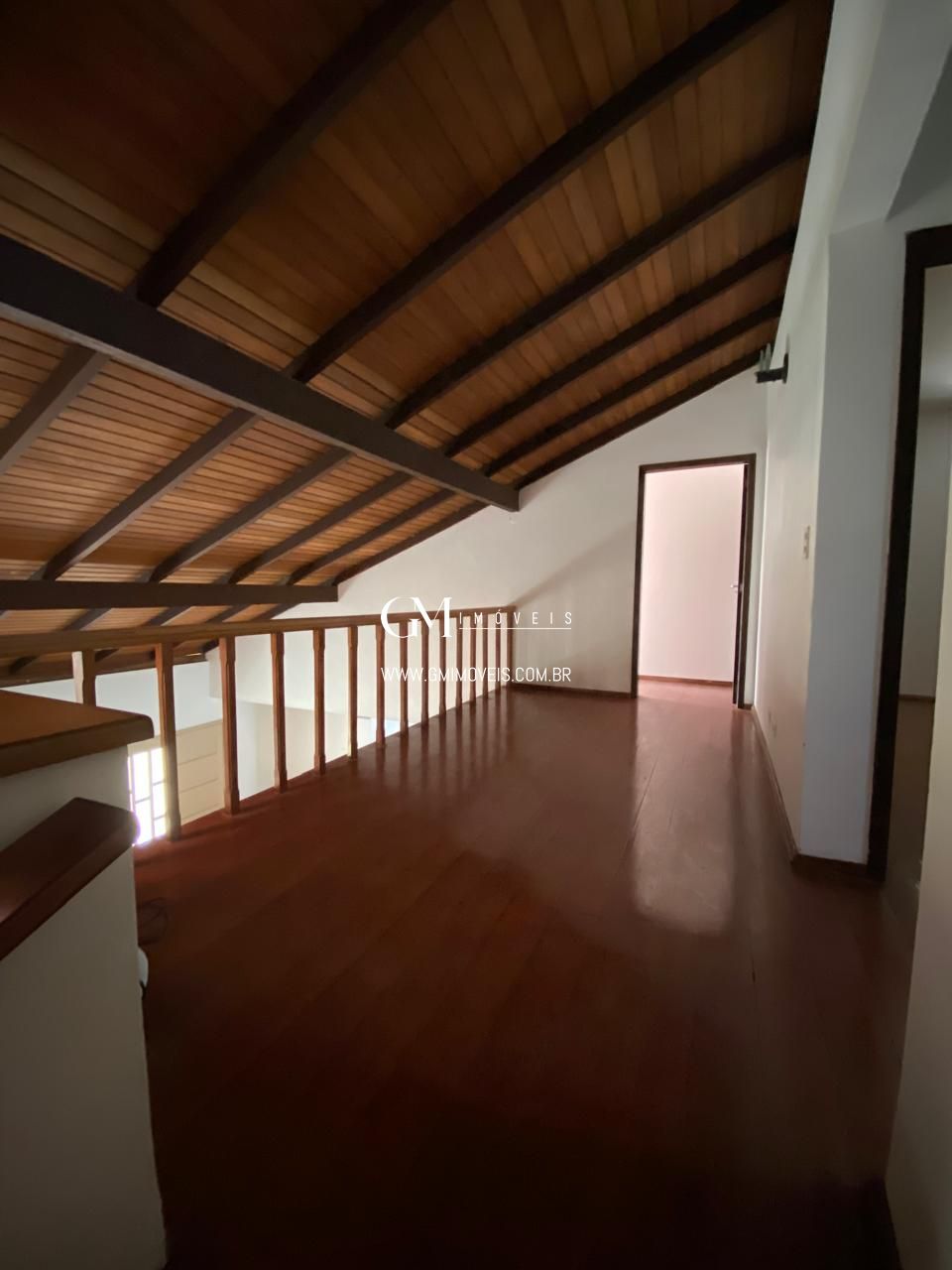 Casa à venda com 4 quartos, 315m² - Foto 4