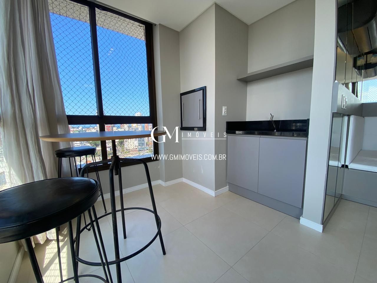 Apartamento à venda com 2 quartos, 64m² - Foto 17