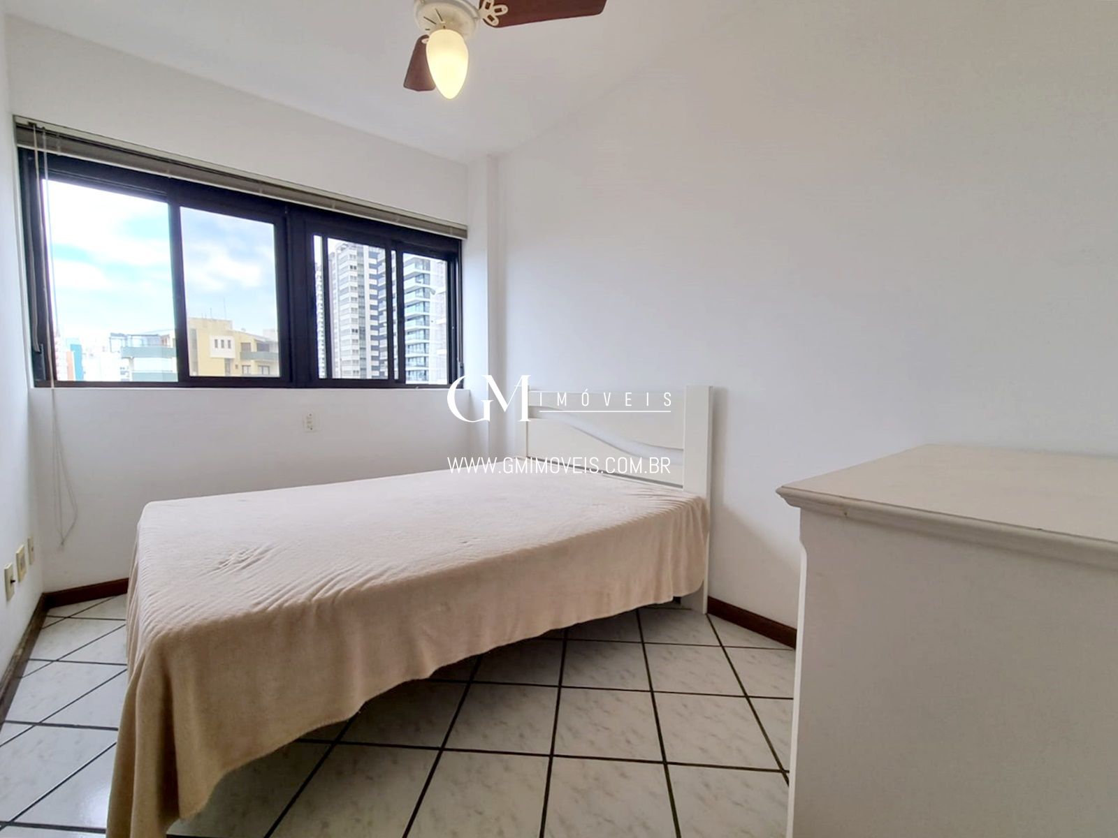 Apartamento à venda com 3 quartos, 83m² - Foto 17