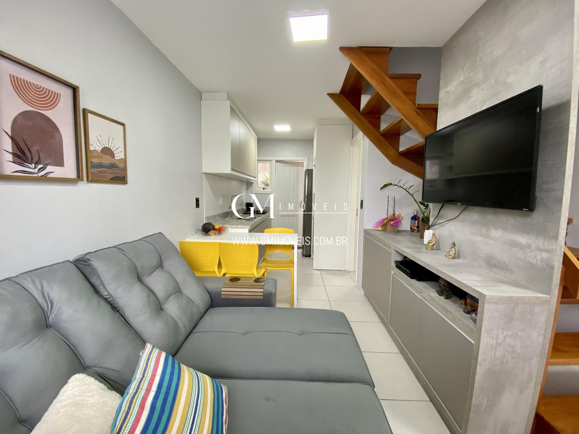 Casa à venda com 2 quartos, 53m² - Foto 4