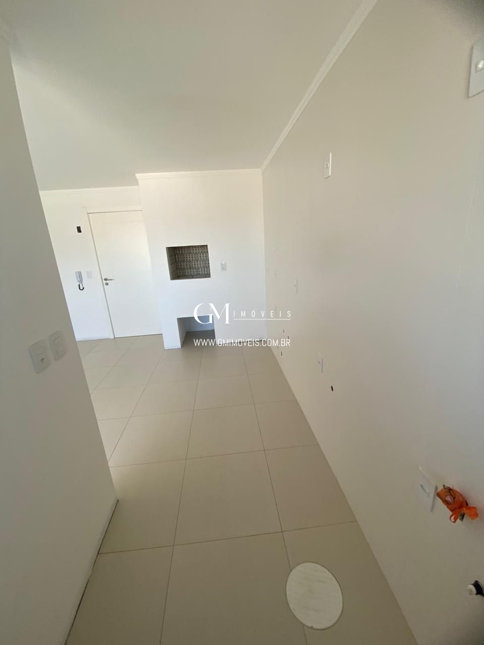 Apartamento à venda com 2 quartos, 75m² - Foto 11