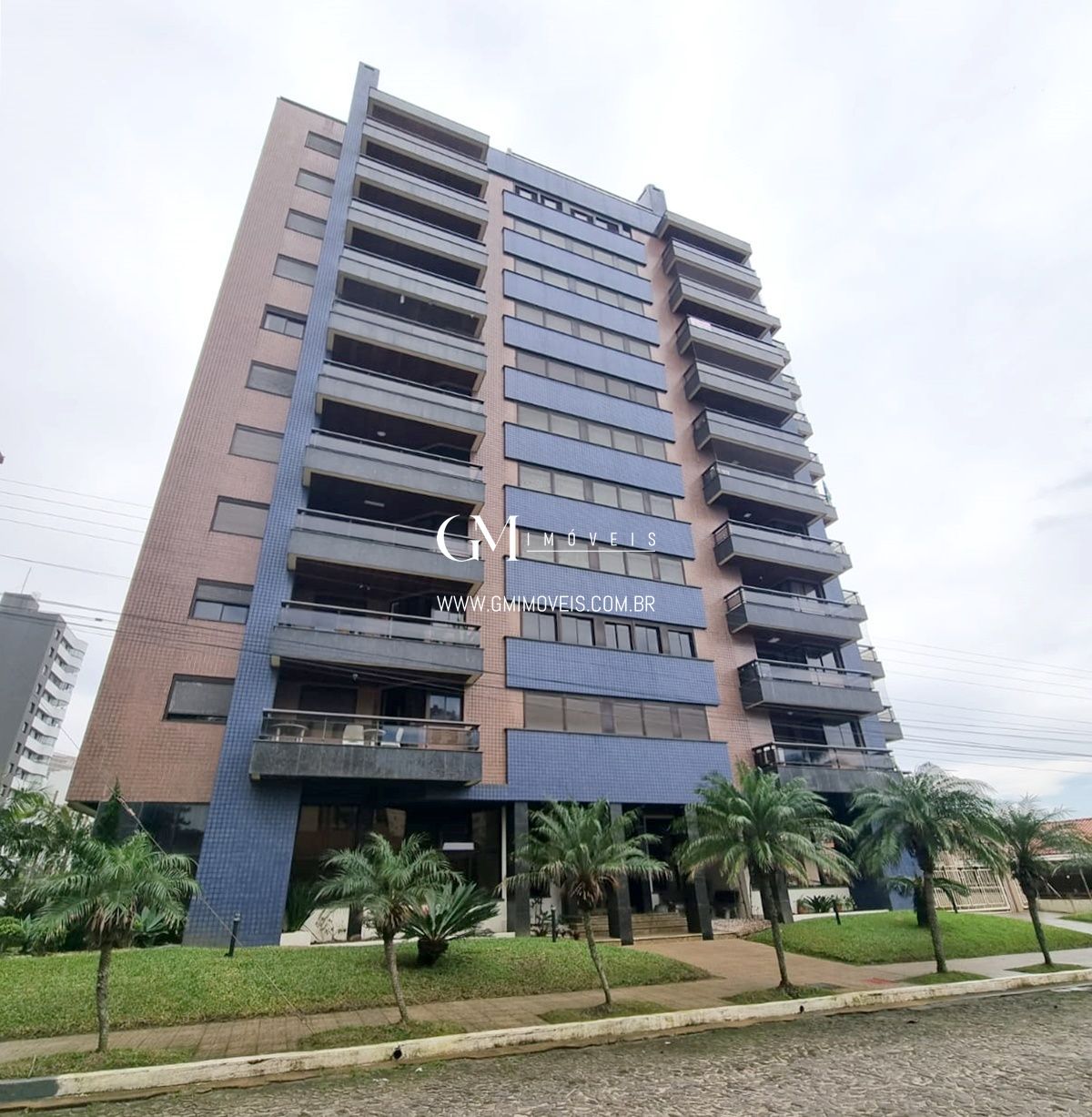 Apartamento à venda com 3 quartos, 83m² - Foto 1