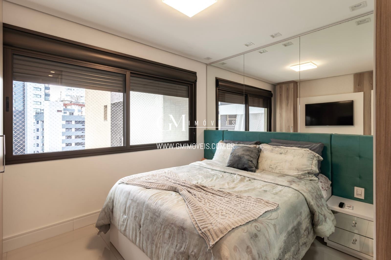 Apartamento à venda com 3 quartos, 105m² - Foto 11