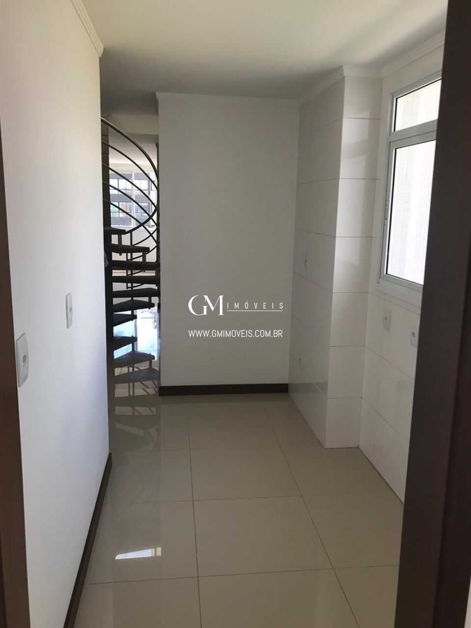 Cobertura à venda com 3 quartos, 180m² - Foto 3