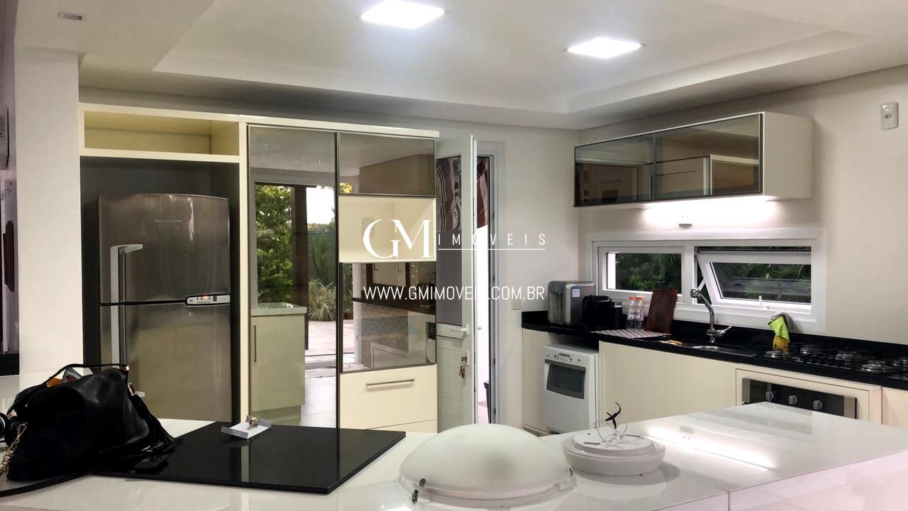 Casa, 3 quartos, 210 m² - Foto 3