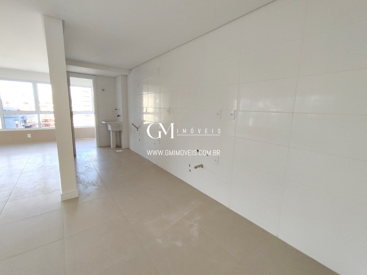 Apartamento à venda com 3 quartos, 109m² - Foto 3