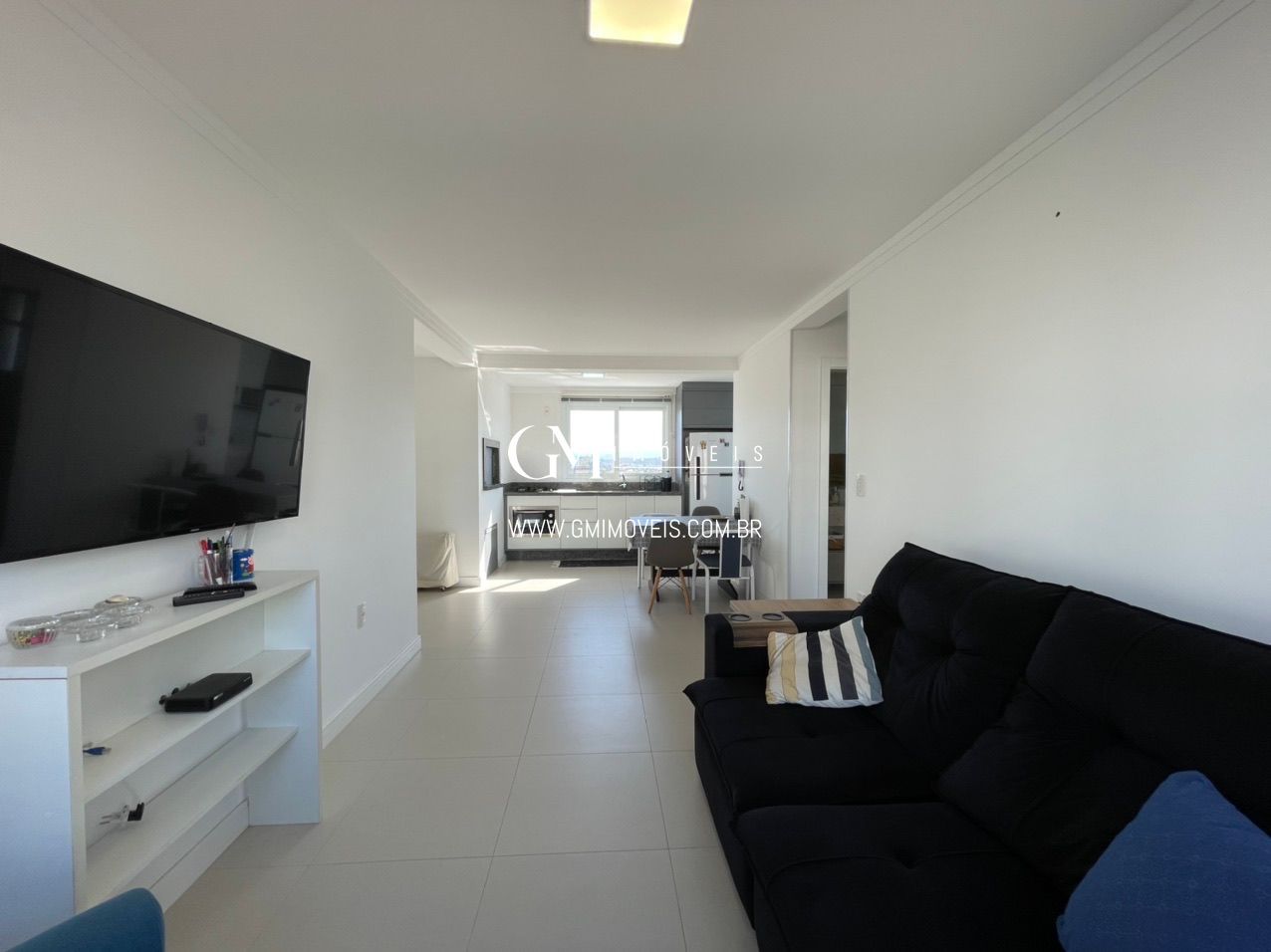 Apartamento à venda com 2 quartos, 69m² - Foto 3