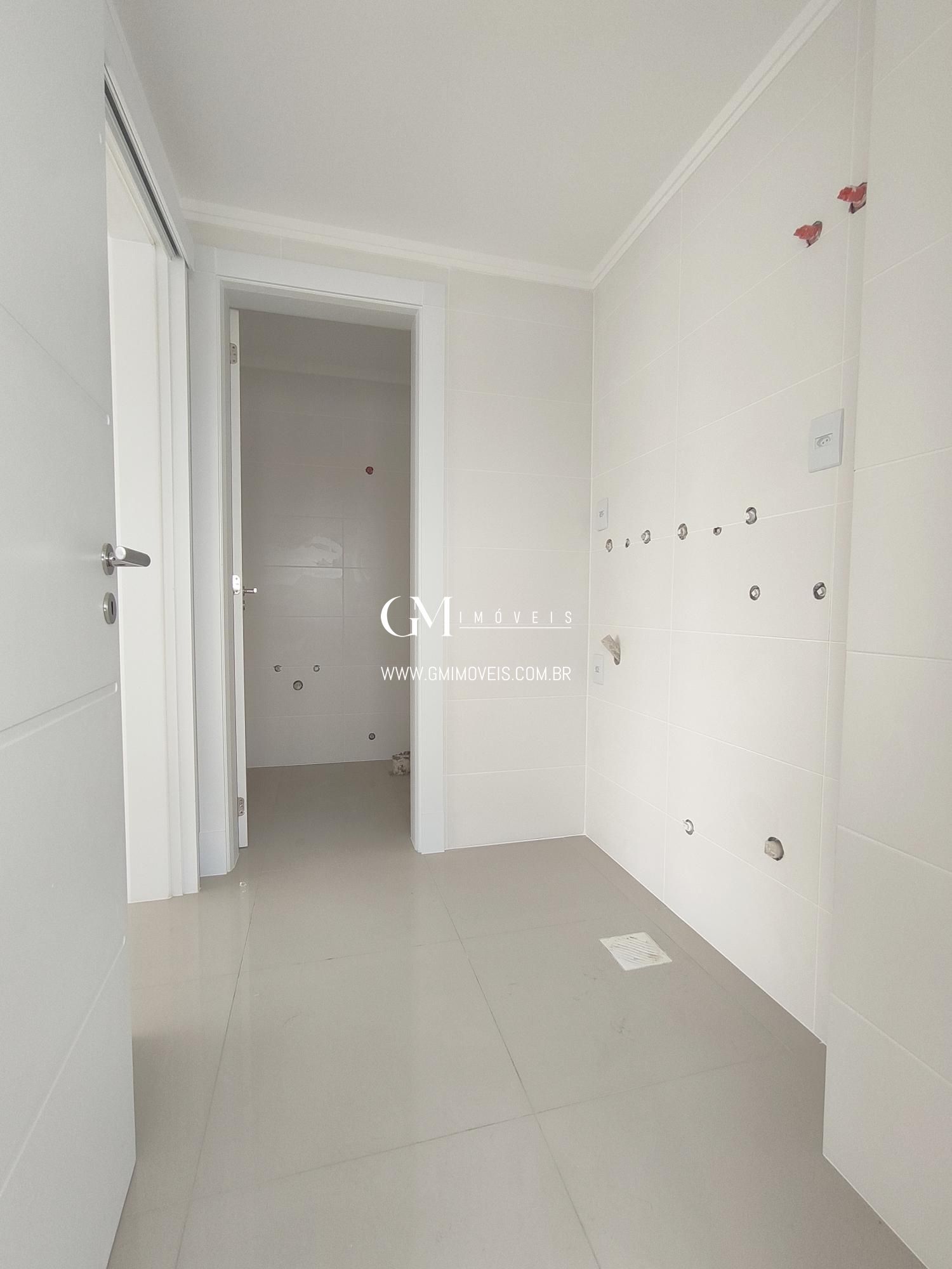 Apartamento à venda com 4 quartos, 216m² - Foto 10