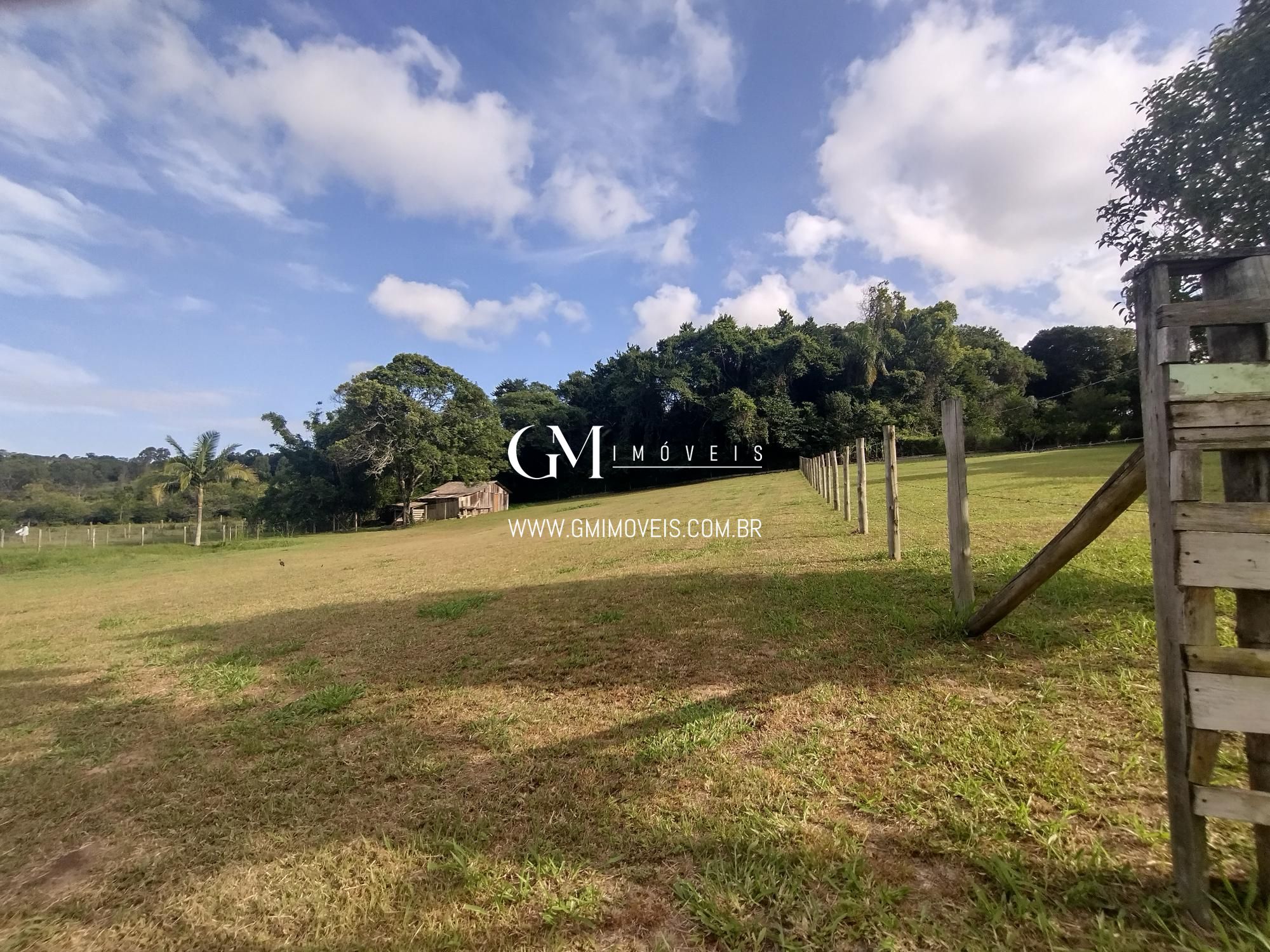 Sítio à venda com 2 quartos, 110000000m² - Foto 10