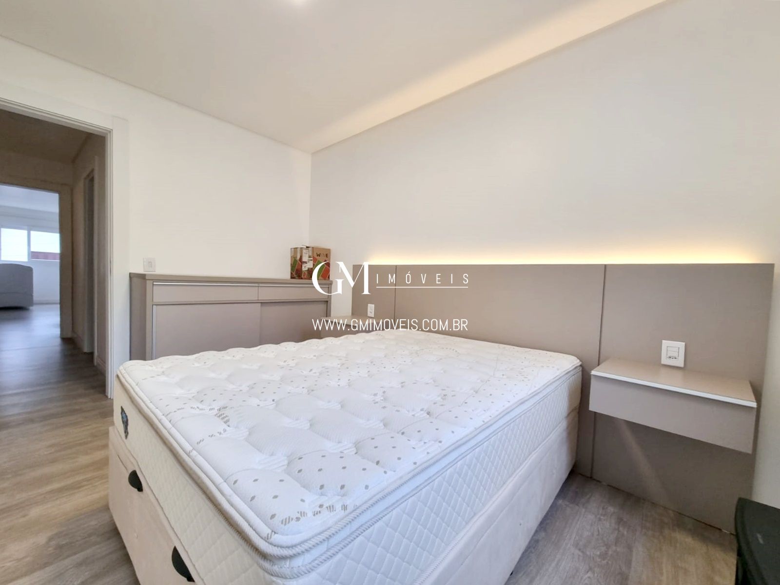 Apartamento à venda com 3 quartos, 108m² - Foto 8