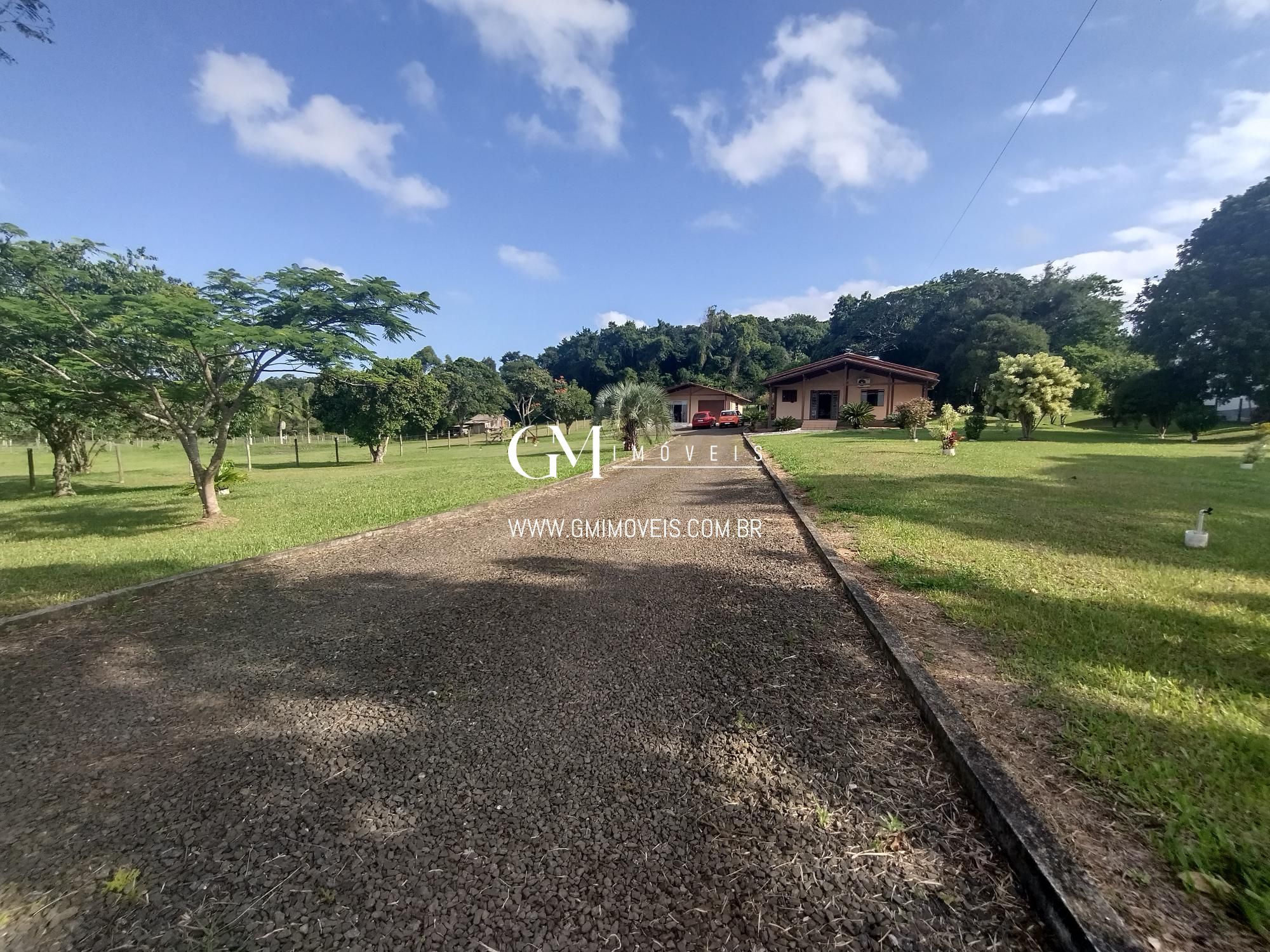 Sítio à venda com 2 quartos, 110000000m² - Foto 5