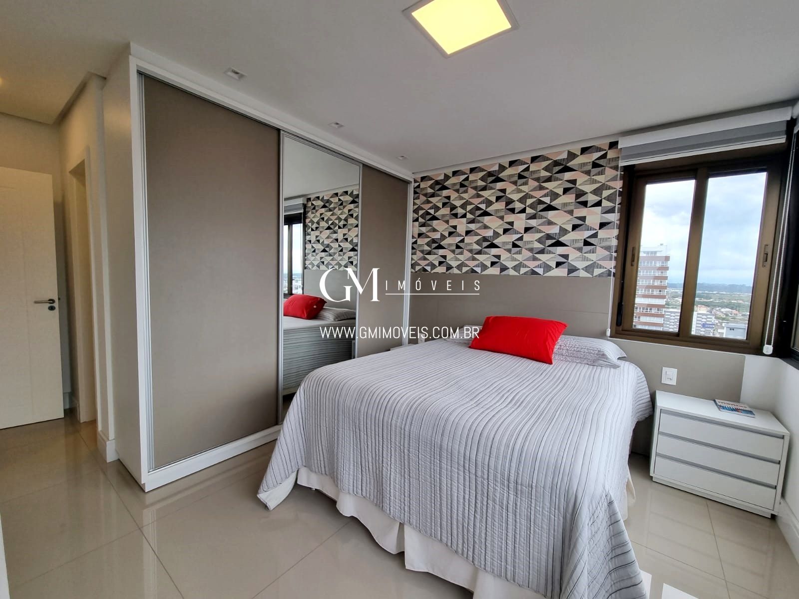 Apartamento à venda com 2 quartos, 90m² - Foto 11