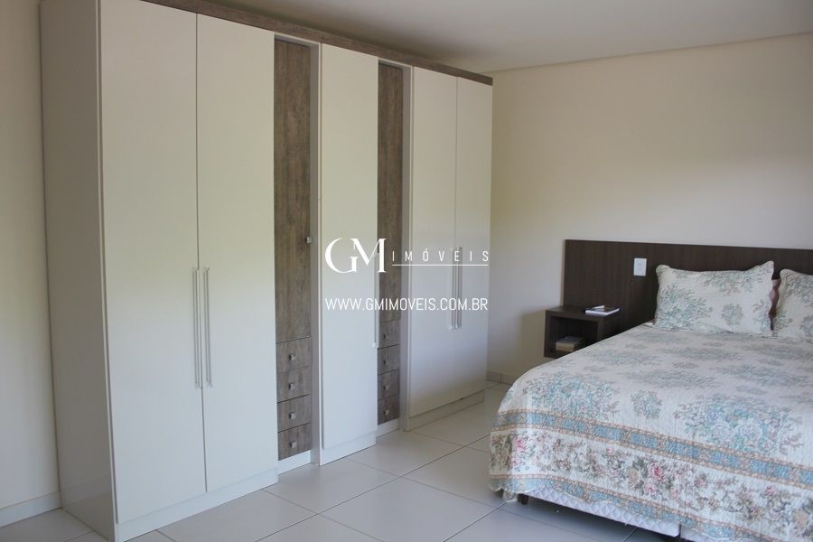 Casa à venda com 4 quartos, 190m² - Foto 14