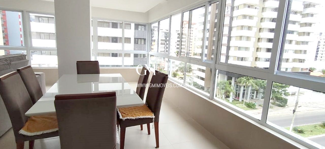 Apartamento à venda com 3 quartos, 109m² - Foto 2