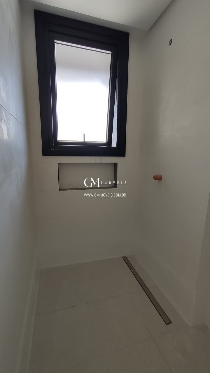 Apartamento à venda com 4 quartos, 214m² - Foto 11